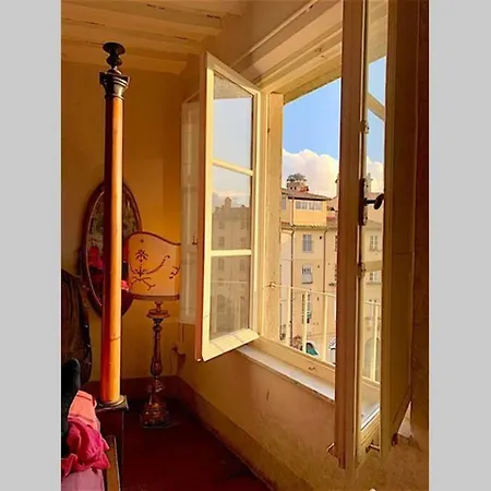 Apartment Il Mazzocchio In Piazza Anfiteatro Lucca