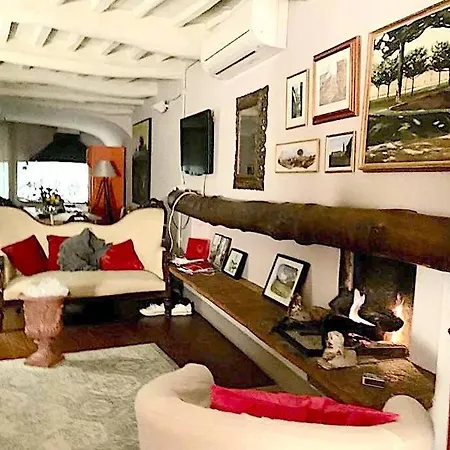 Il Mazzocchio In Piazza Anfiteatro Lucca
