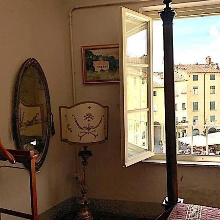 Il Mazzocchio In Piazza Anfiteatro Apartment